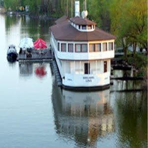 Lisa Hotel