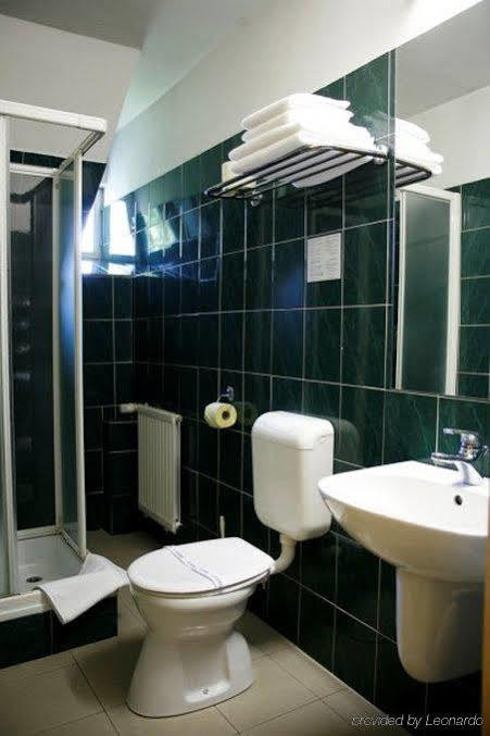 Bara Hotel Budapest