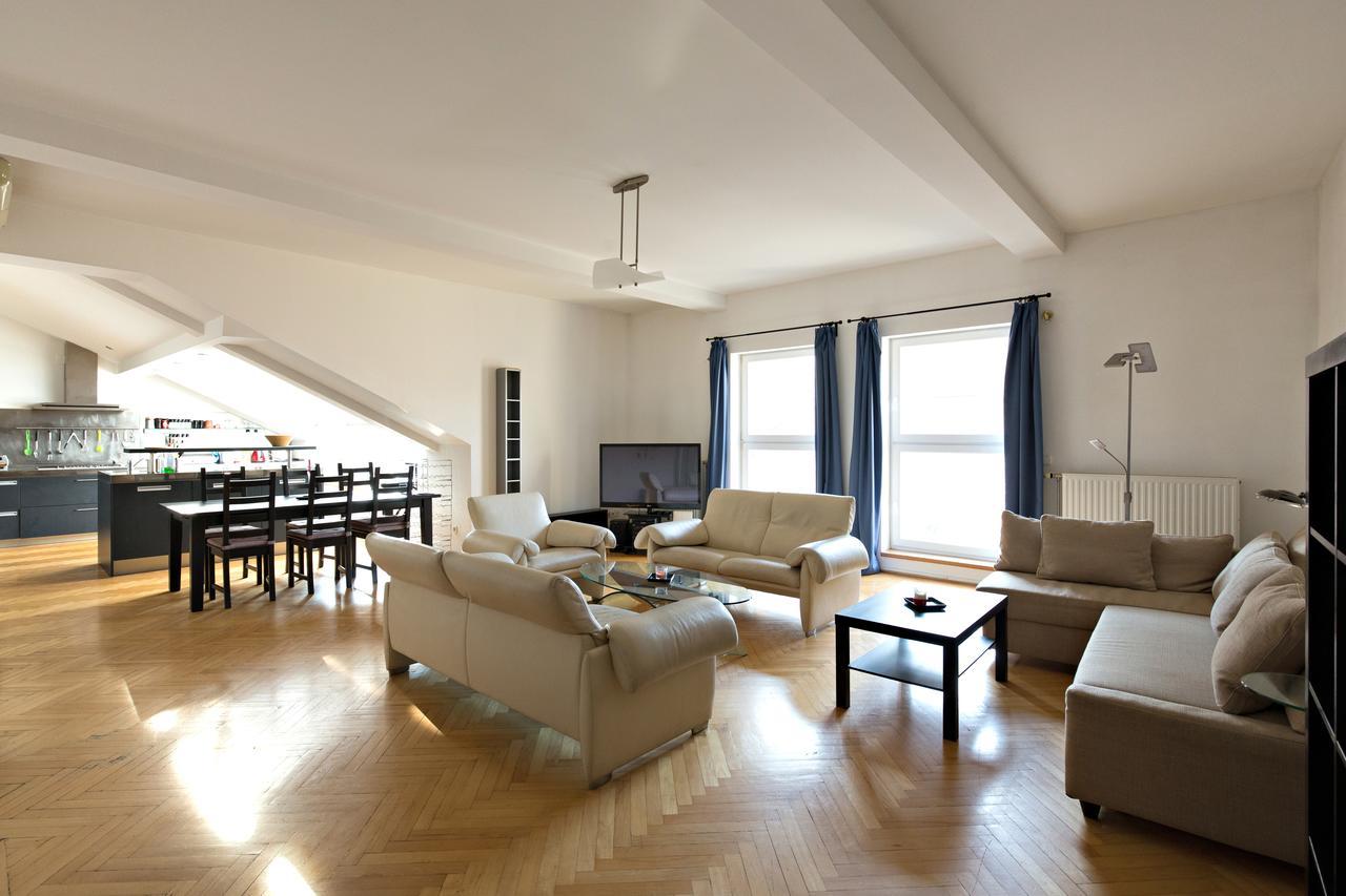 Damati Kft Liszt Ferenc Ter Inner Flat * Budapest