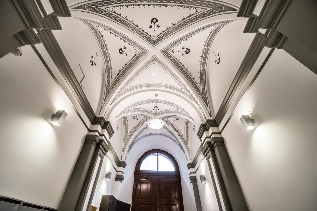 The Lion's Loft - 4br & 3ba - Terrace - Ac Apartmán Budapešť