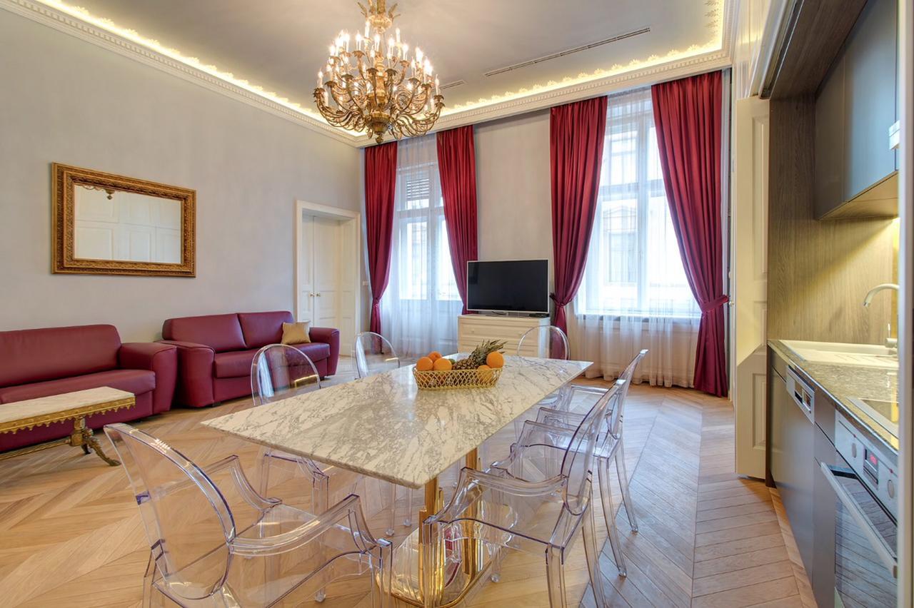 Count Zrinyi Basilica Luxurious Lejlighed