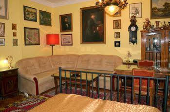 Hotel Alkotmany Street *