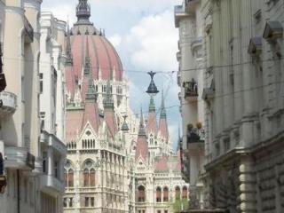 Akademia Budapest