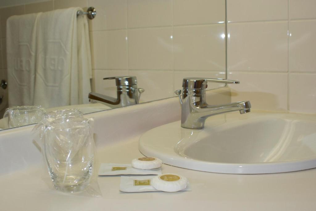 Hotel Ceu Konferencia Koezpont 3*