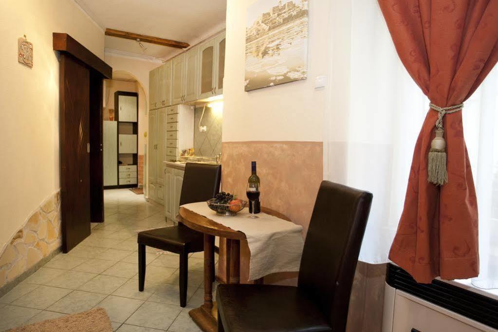 Margit Appartement *