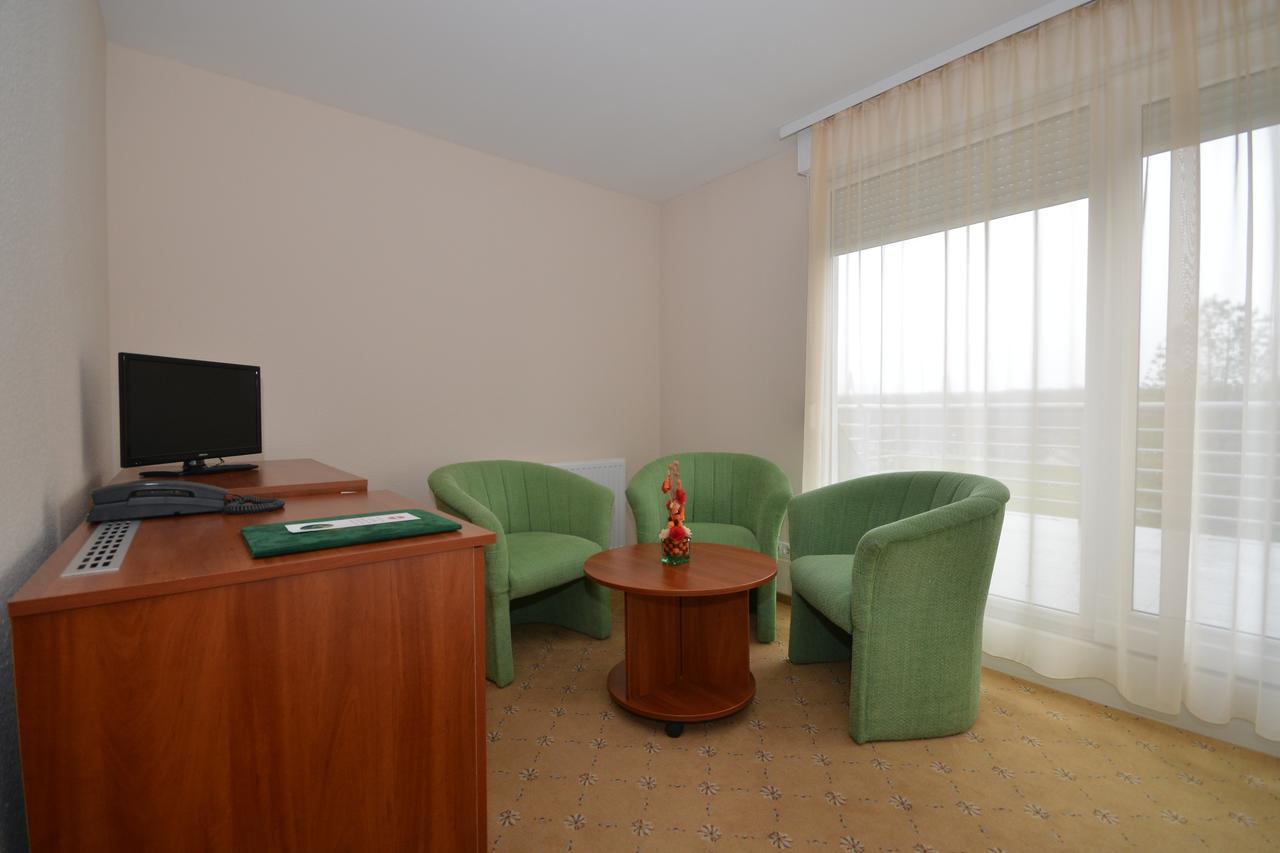 Otp Hotel