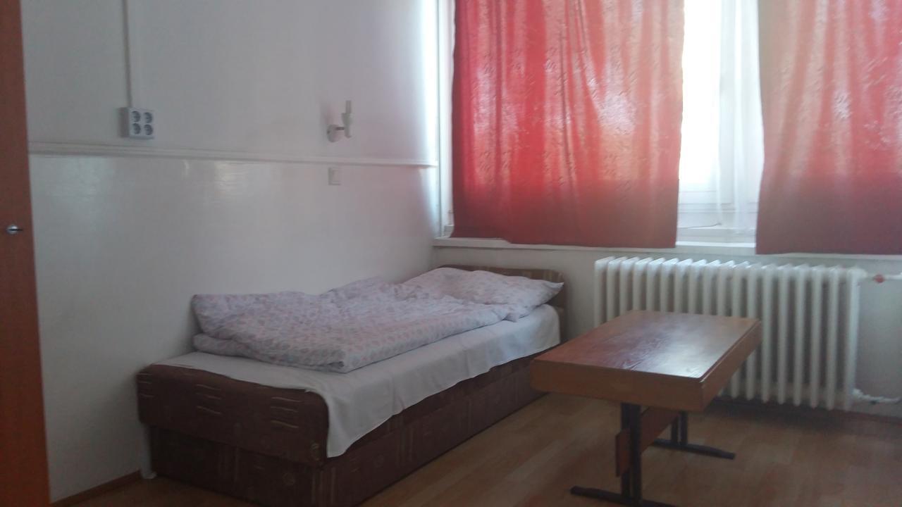 Mke Hostel