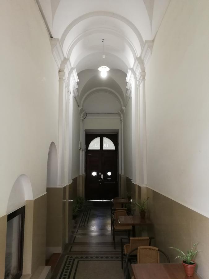 Budapest Garden Hotel Hotel 2*