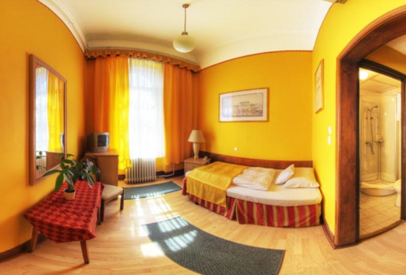 Hotel Omnibusz 3*