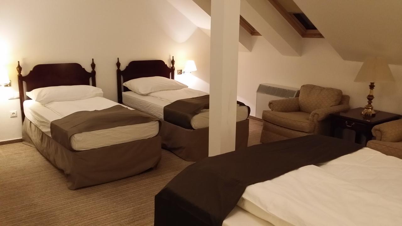 Lägenhetshotell Opera Loft And 3*
