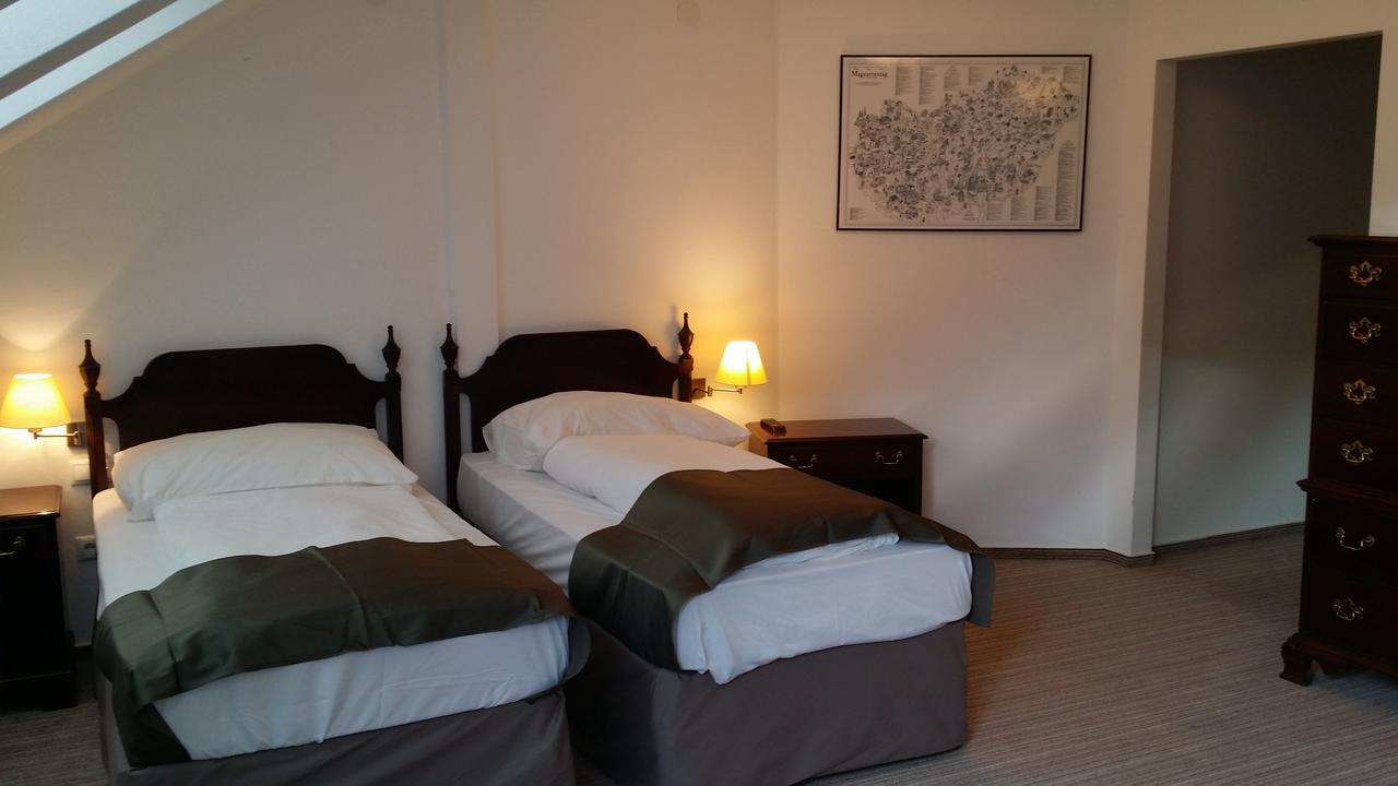 Opera Loft And 3* Budapest