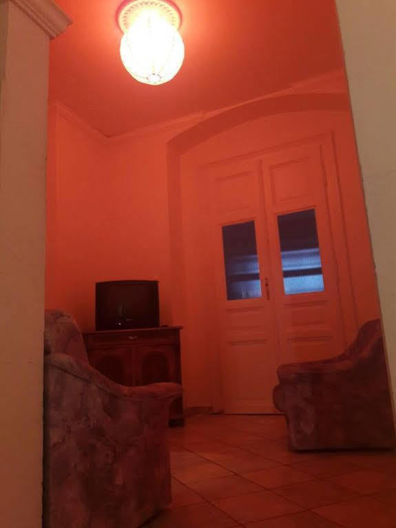Hotel Ozone Private And *