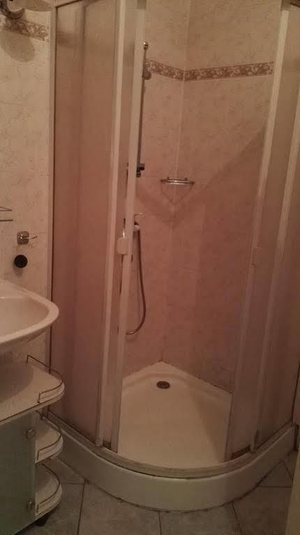 Hotel Ozone Private And *