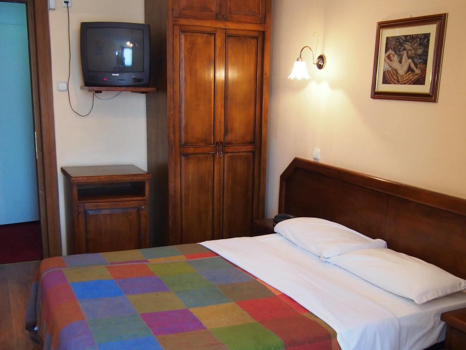 Vendégház Casa Latina 3*