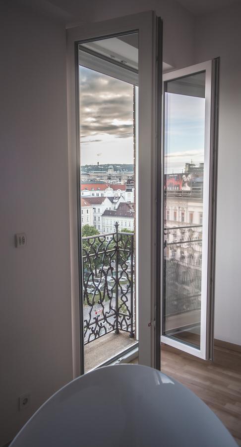 The Grand View Apartment