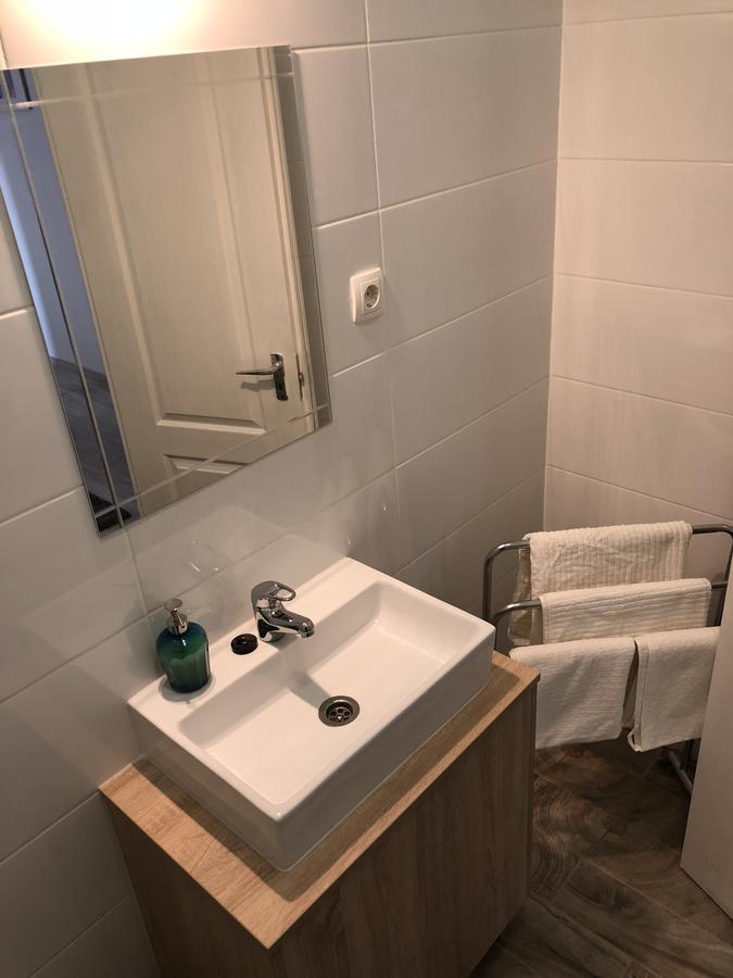 Vinolia Apartment's