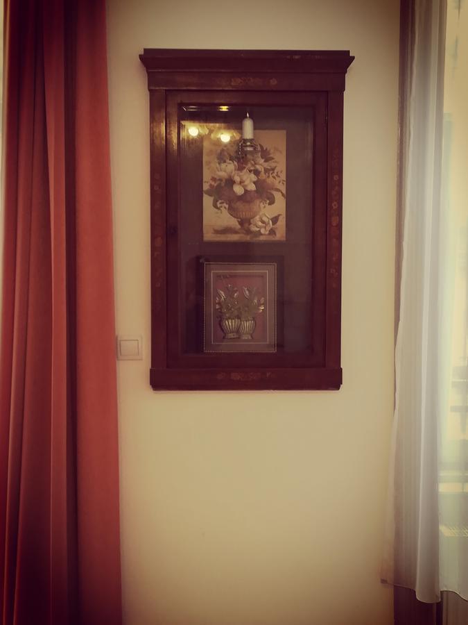 Guest house Capital