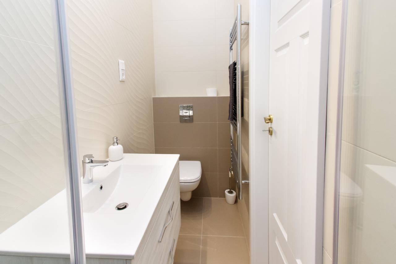 Jenny Luxury Two Bedrooms Apartment. * Budapest