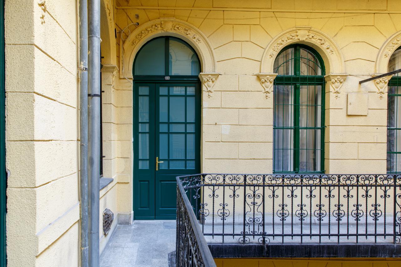 Apartamento Jenny Luxury Two Bedrooms Apartment. *