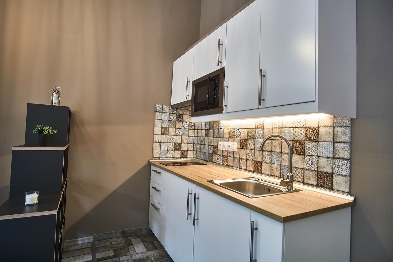Apartment Singer | Budapest