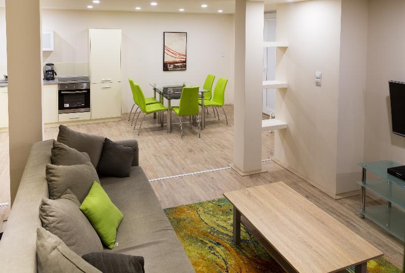 Mika Downtown Hotel 3*