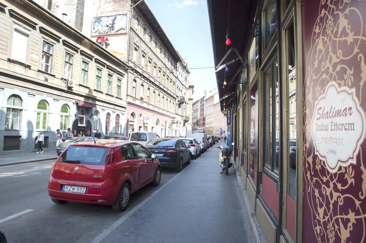 Roxana * Budapest