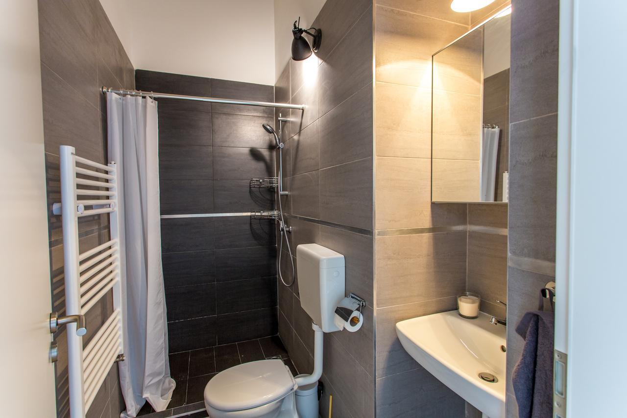 Icon Apartment *