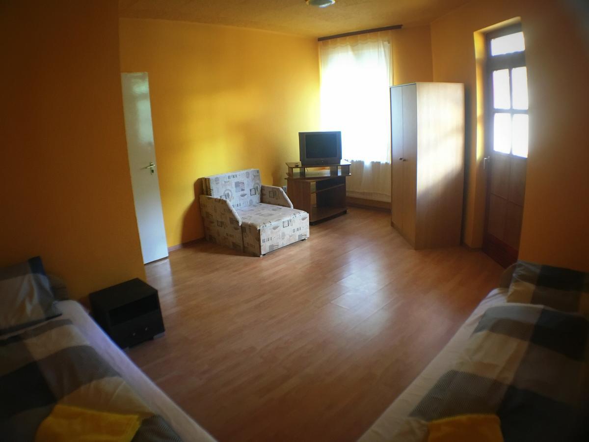 Palota Panzio Bed & Breakfast 2*