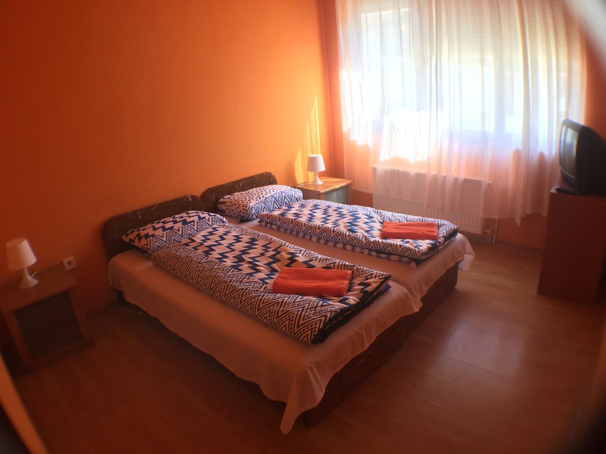 Bed & Breakfast Palota Panzio 2*
