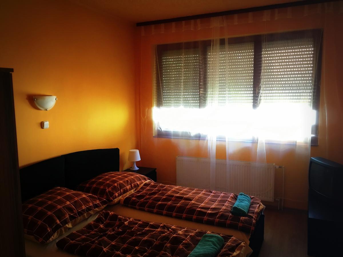 Palota Panzio Bed & Breakfast