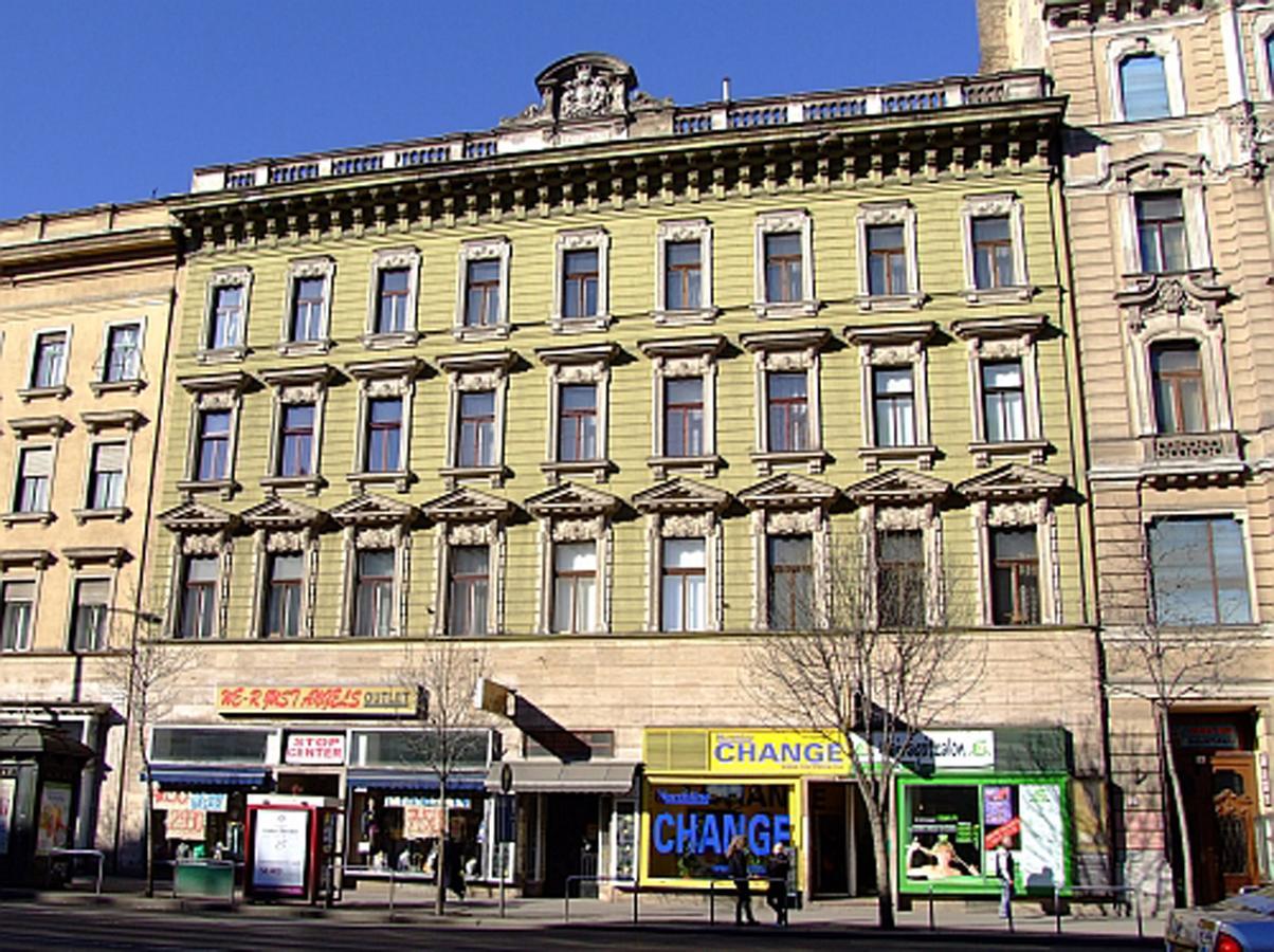 Krisco Downtown Budapest