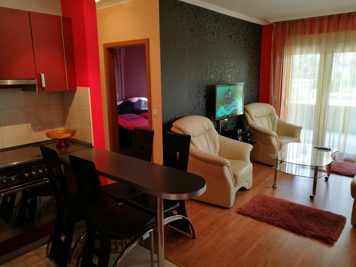Appartamento Izabella Apartman *