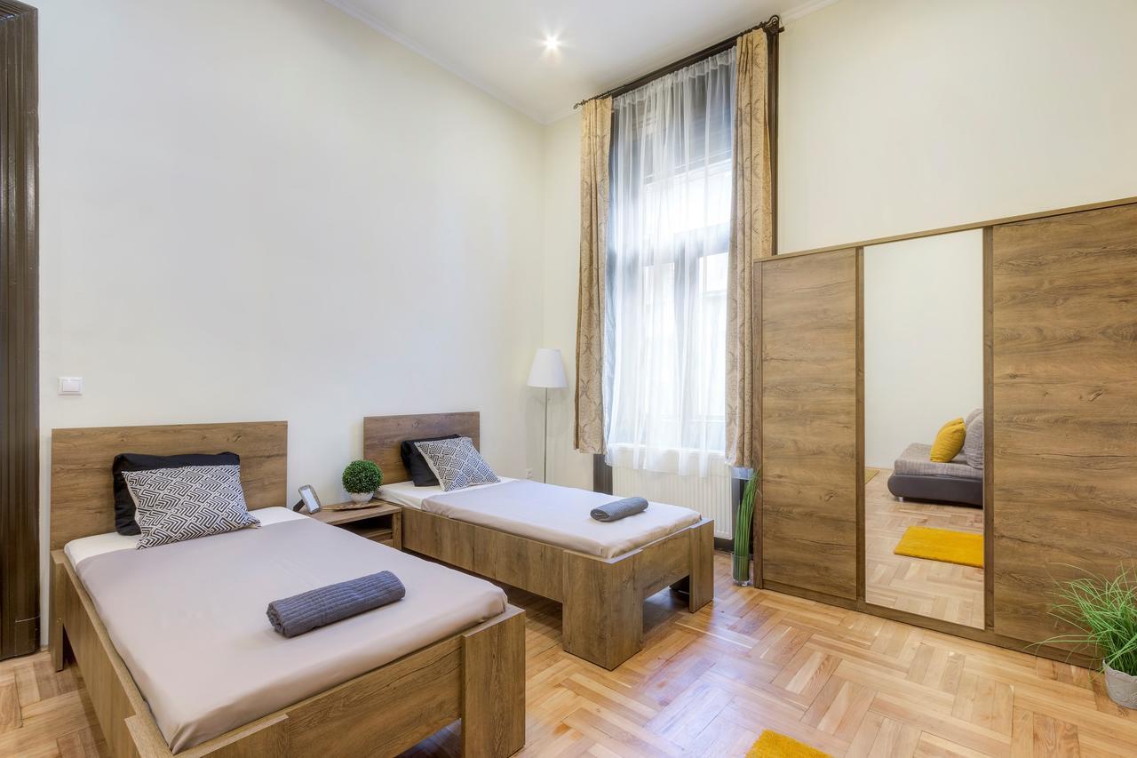 Real Klauzal Appartement