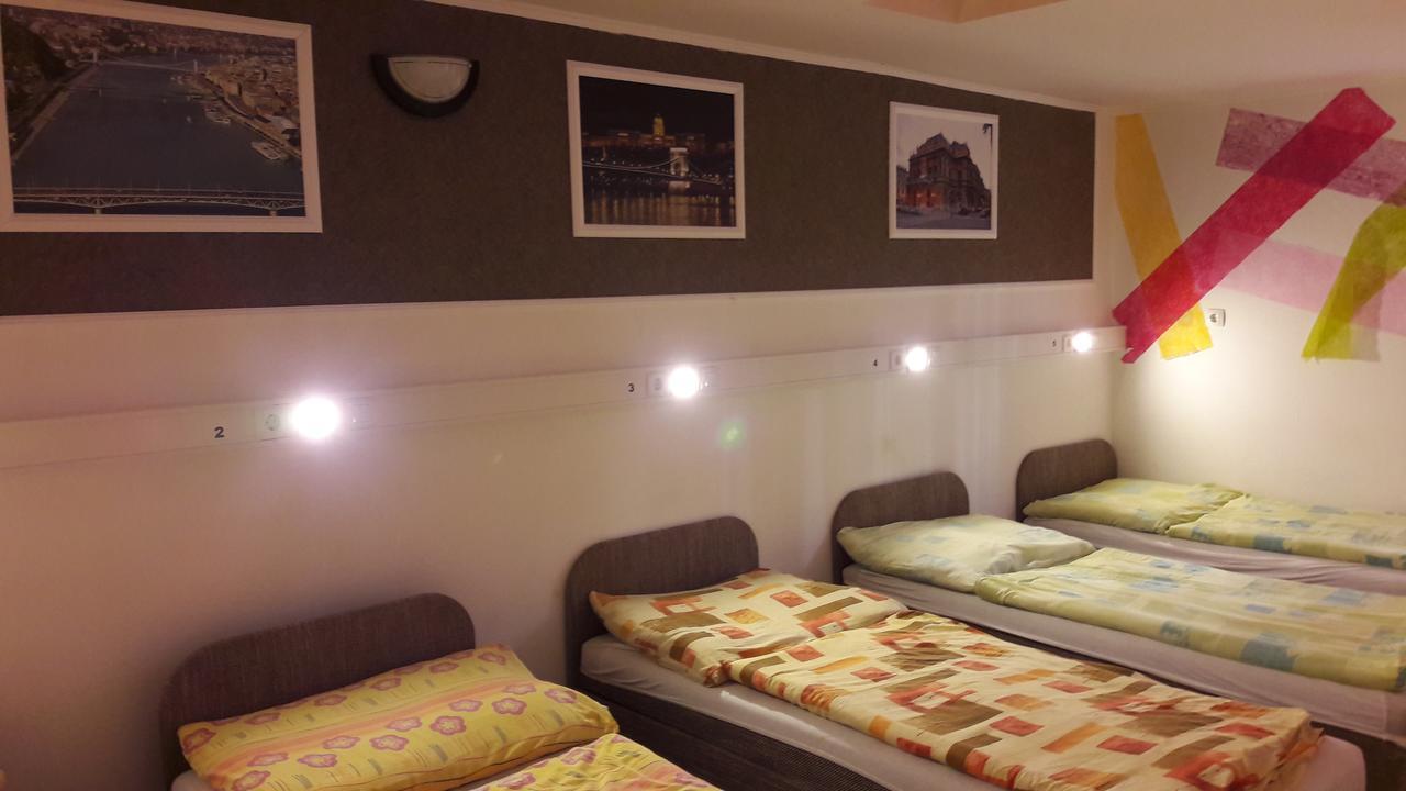 Opera Hostel *