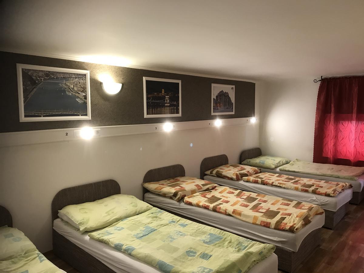 Opera Hostel *