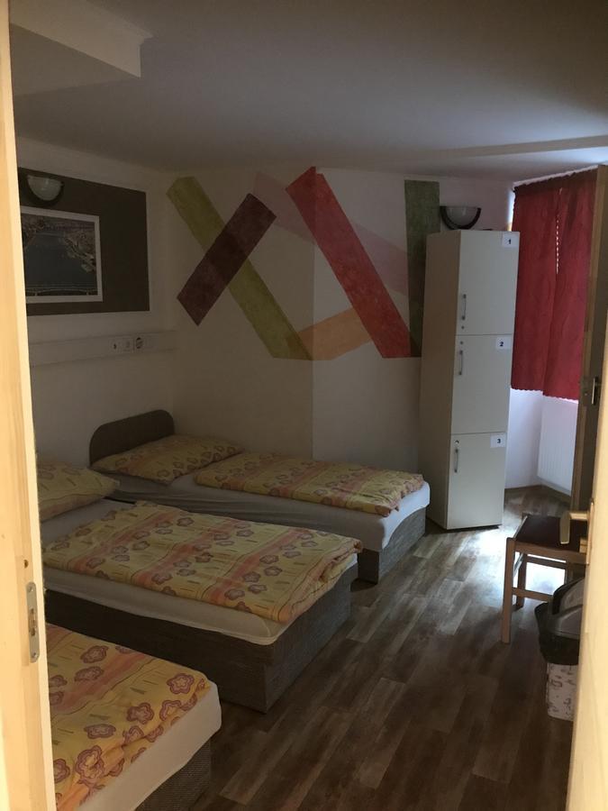 Hostel Opera