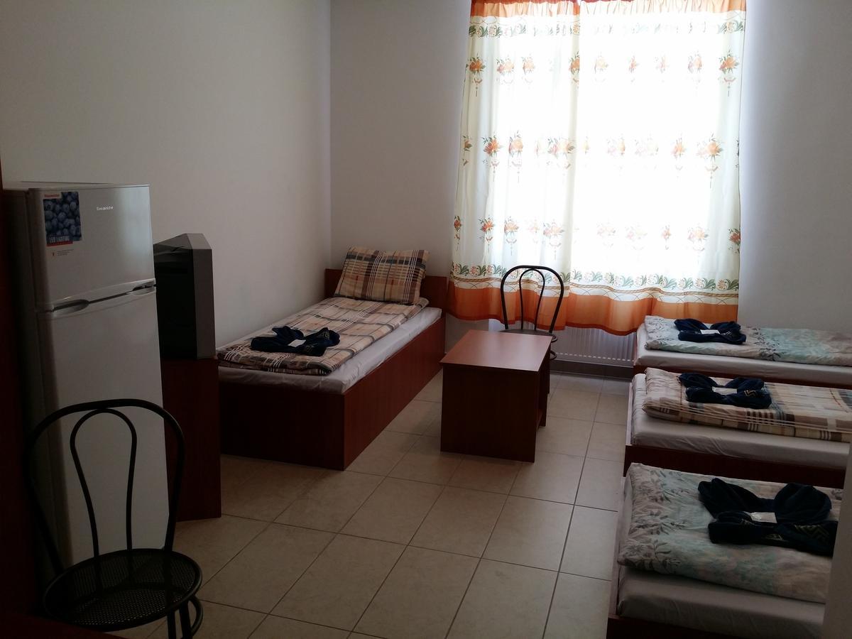 Hotel M+d *