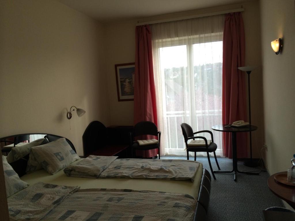 Belle Fleur Panzio Bed & Breakfast 2*