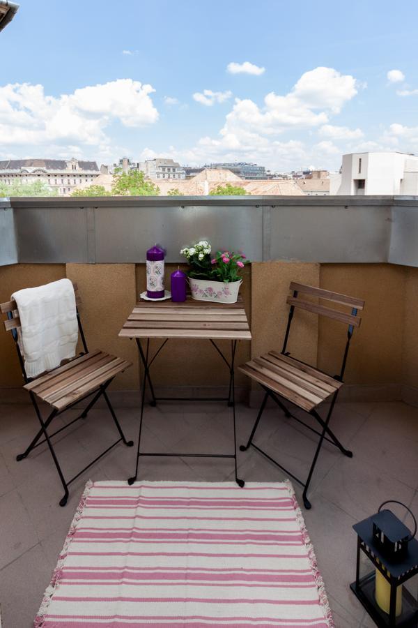 Grand Penthouse Apartment *