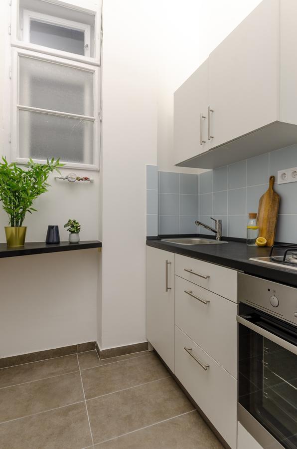 Ajowan Appartement *
