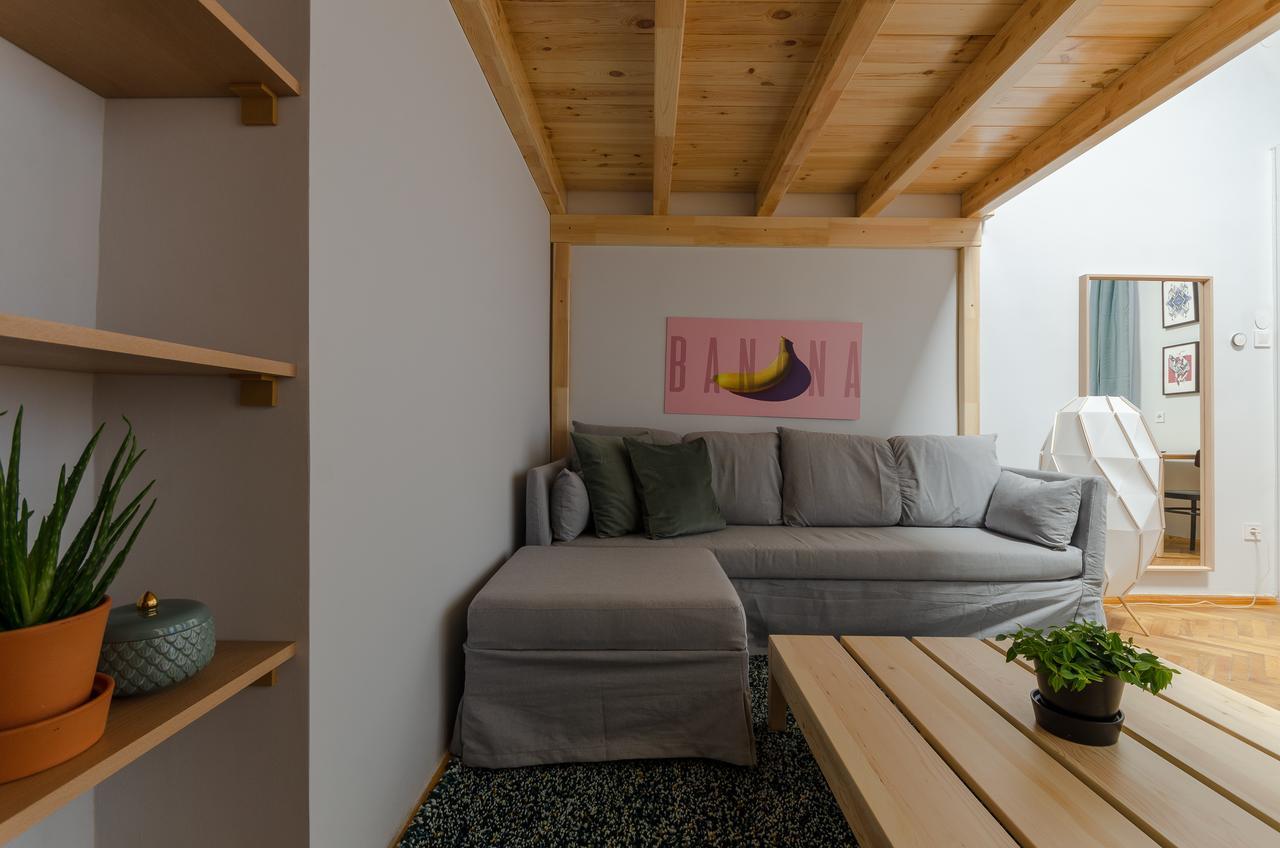 Ajowan Apartment *