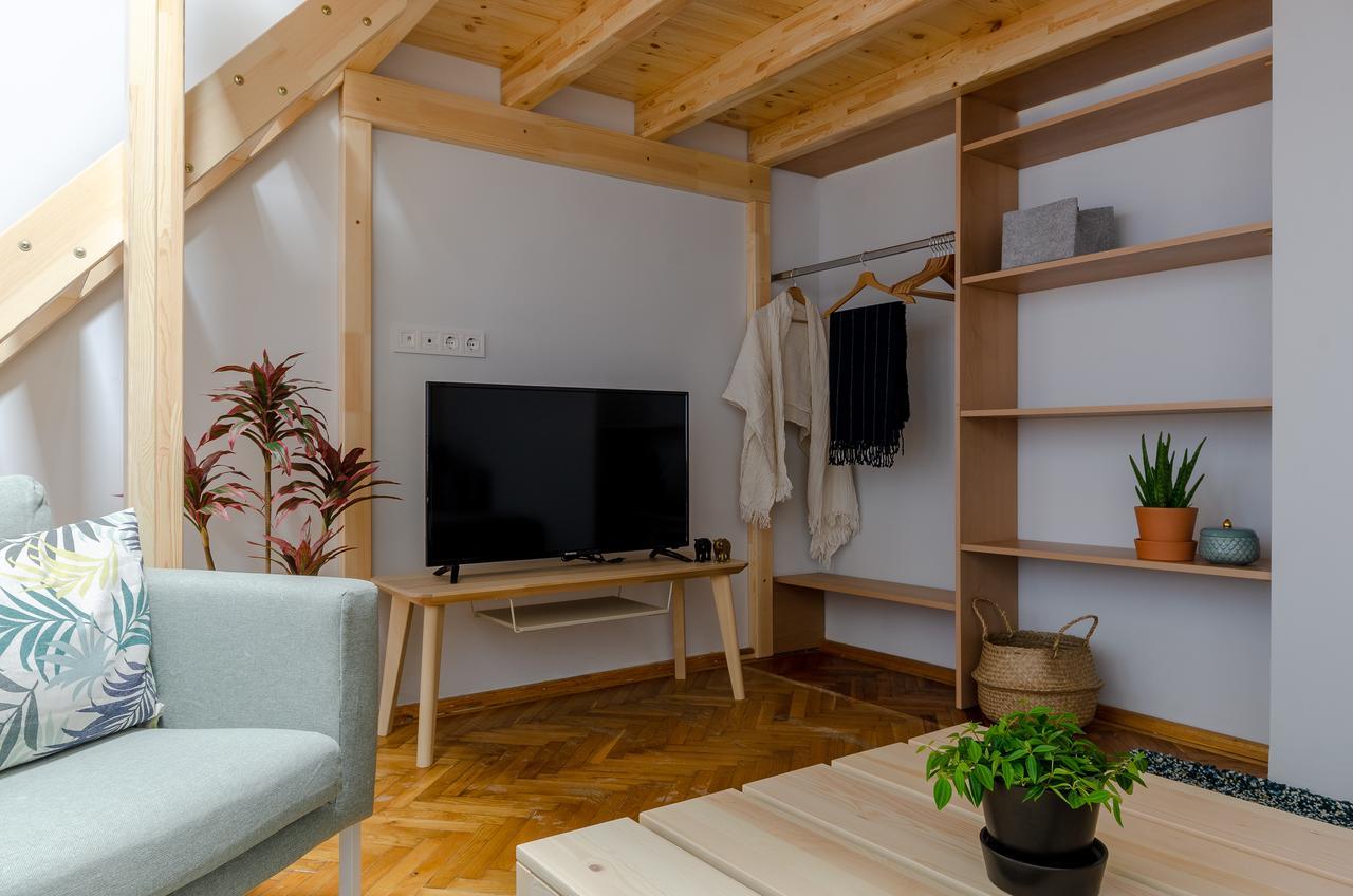 Apartment Ajowan *
