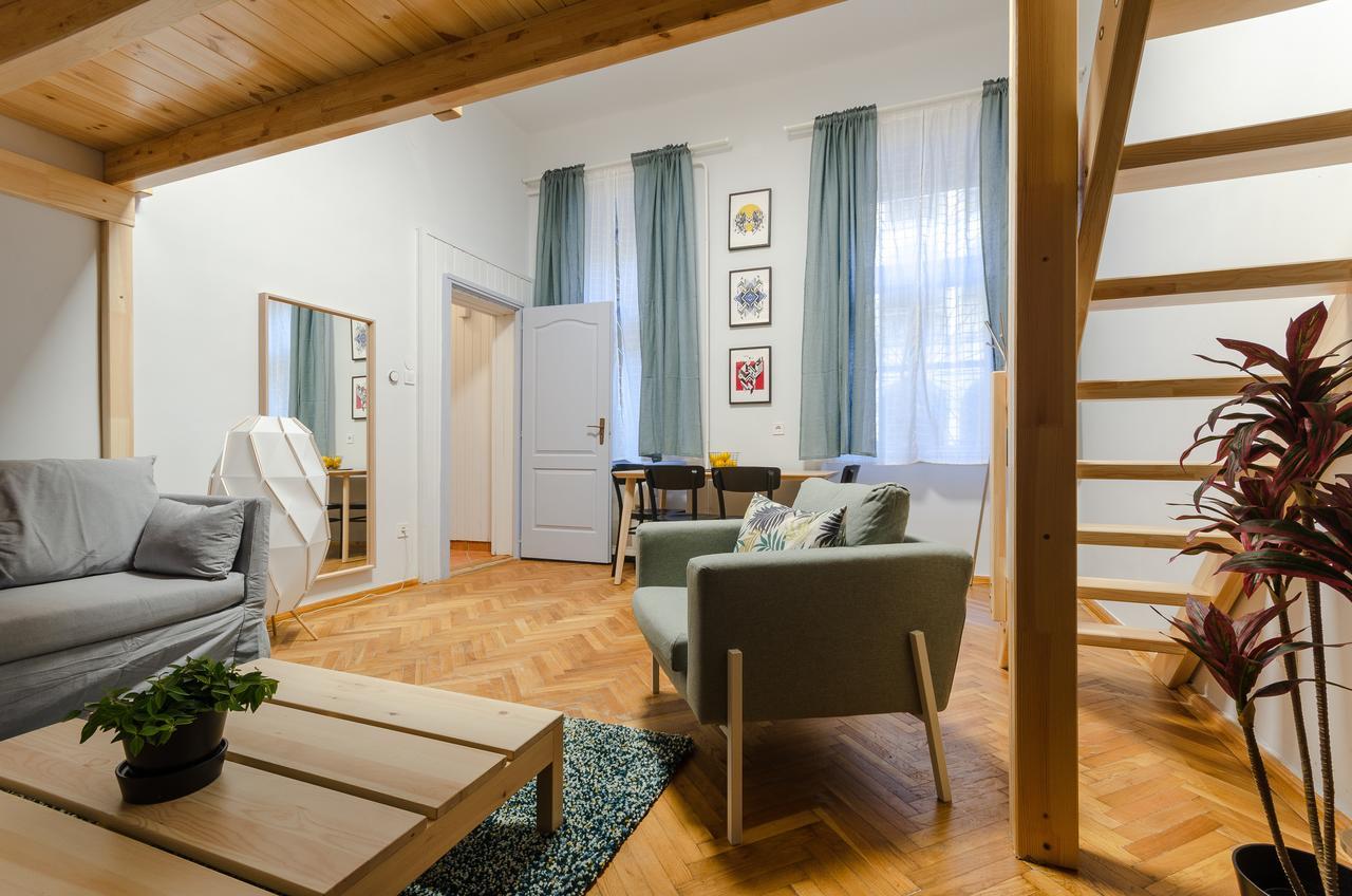 Ajowan Apartment *