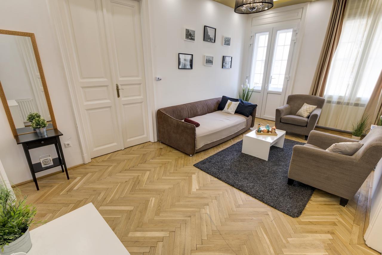 Real Zoltan Appartement *