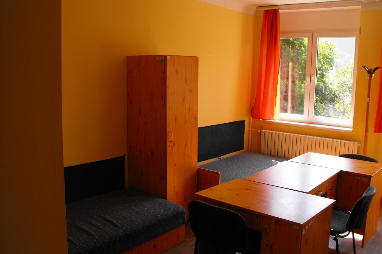 Jozsef Attila Guest house *