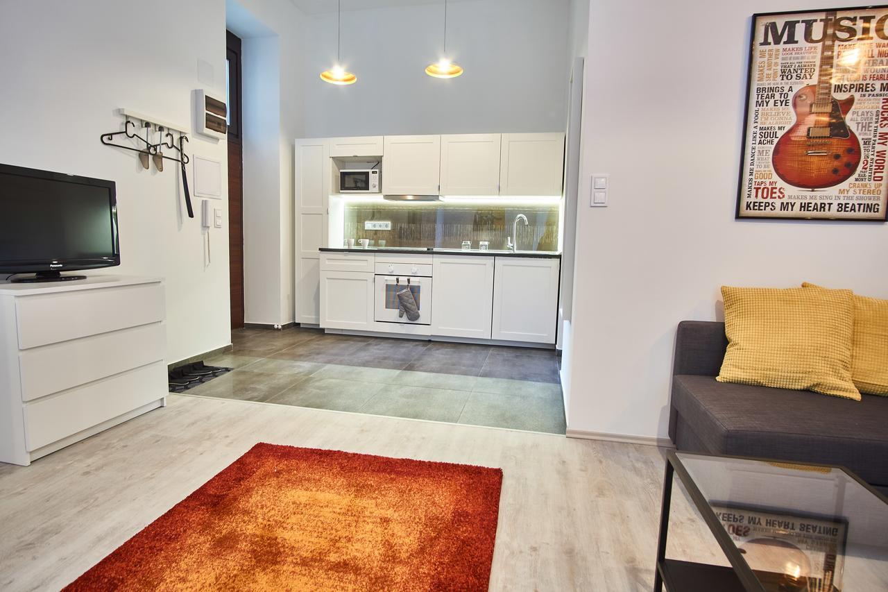 Apartament Design In The Center With Ac *