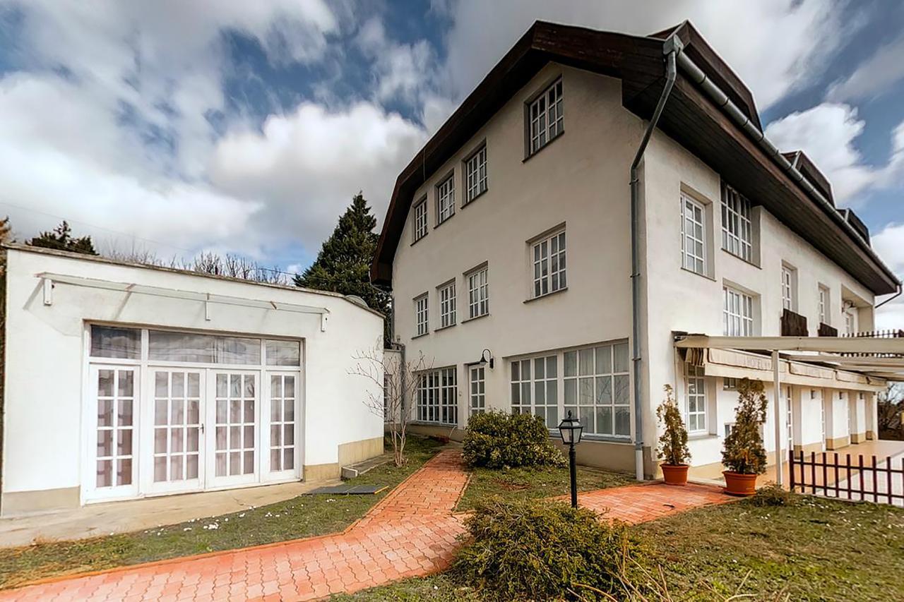 Hotell Budai
