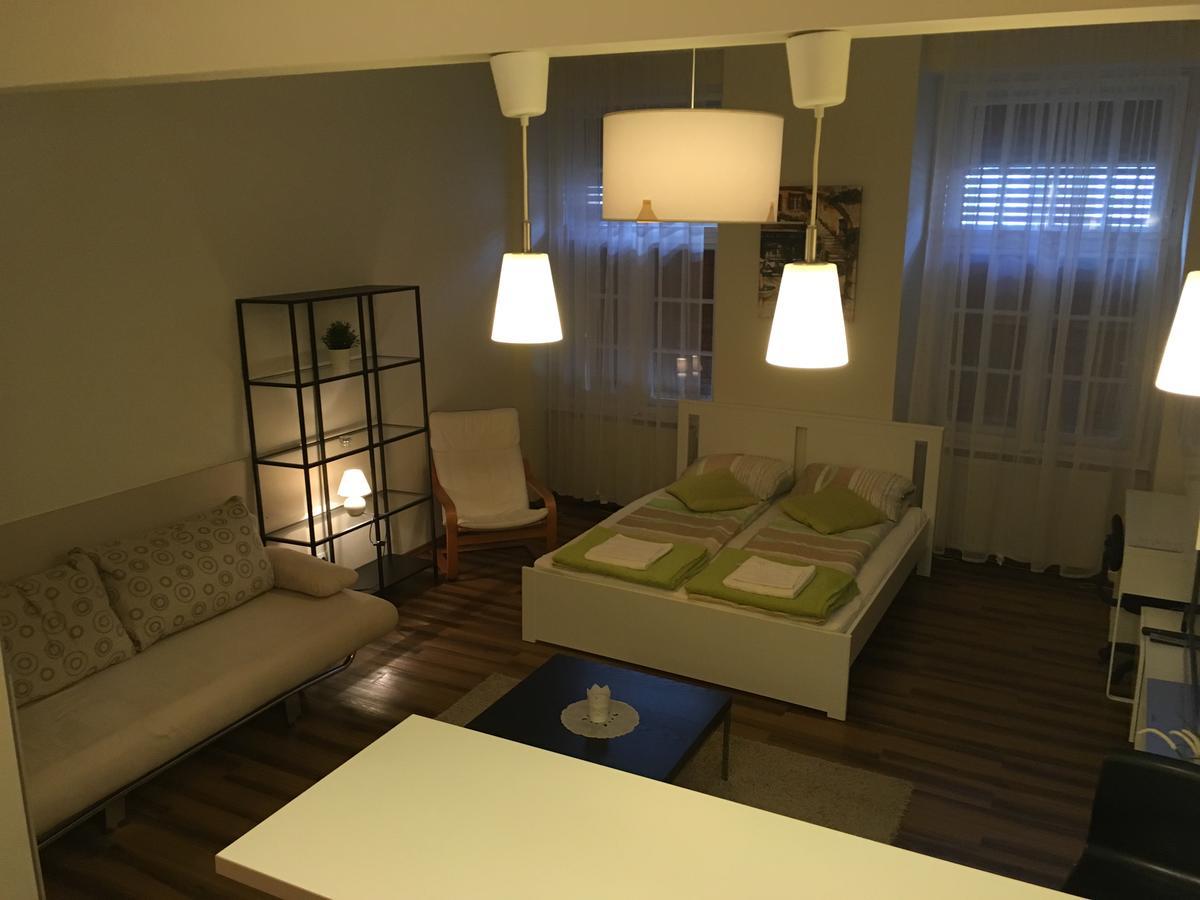 Arany Janos Apartman Apartmán *