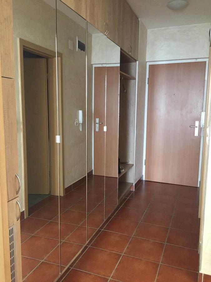 Aden Free Parking Budapest
