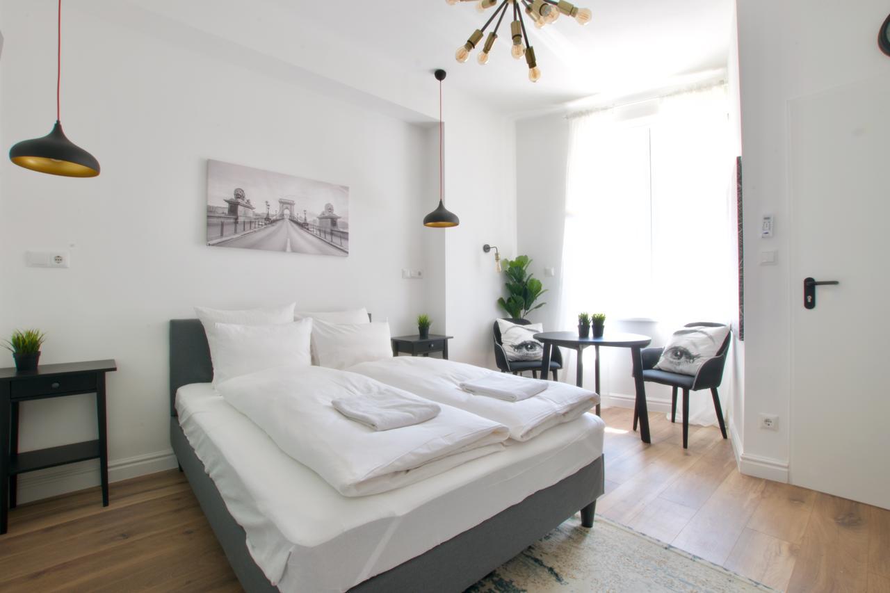 Luxury By Hi5 - Regiposta